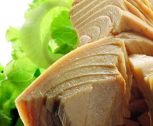El atun en conserva es un alimento rico en vitamina D